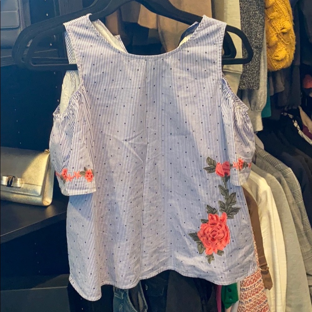 Cut shoulder blouse